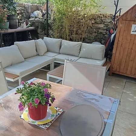 Dom wakacyjny Sud France Petite Maison De Charme Avec Piscine, Jaccuzi Et Clim