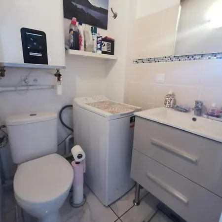 Sud France Petite Maison De Charme Avec Piscine, Jaccuzi Et Clim *