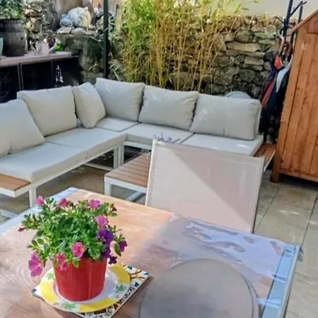 Nyaraló Sud France Petite Maison De Charme Avec Piscine, Jaccuzi Et Clim *
