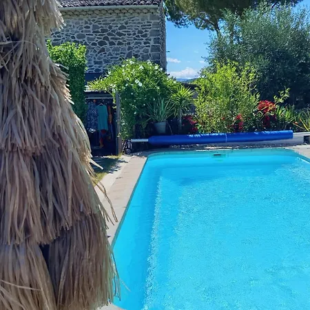 Sud France Petite Maison De Charme Avec Piscine, Jaccuzi Et Clim