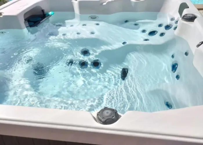 Feriehus Sud France Petite Maison De Charme Avec Piscine, Jaccuzi Et Clim