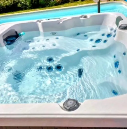 Feriehus Sud France Petite Maison De Charme Avec Piscine, Jaccuzi Et Clim