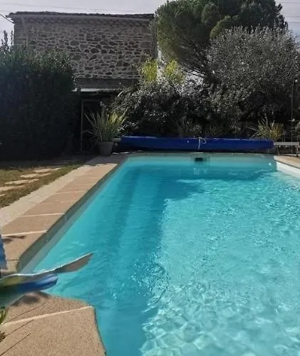 Sud France Petite Maison De Charme Avec Piscine, Jaccuzi Et Clim *