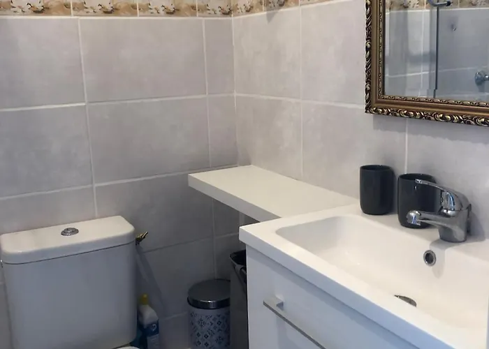 Sud France Petite Maison De Charme Avec Piscine, Jaccuzi Et Clim * Bédarieux